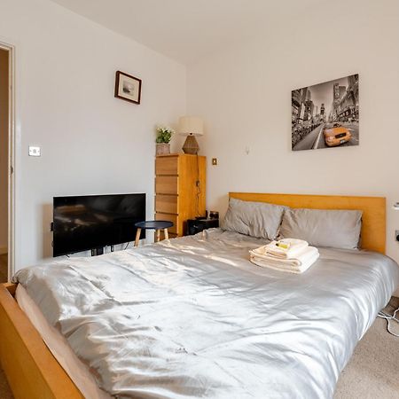 Room In Cardiff City Center - Swiftstay Exterior photo