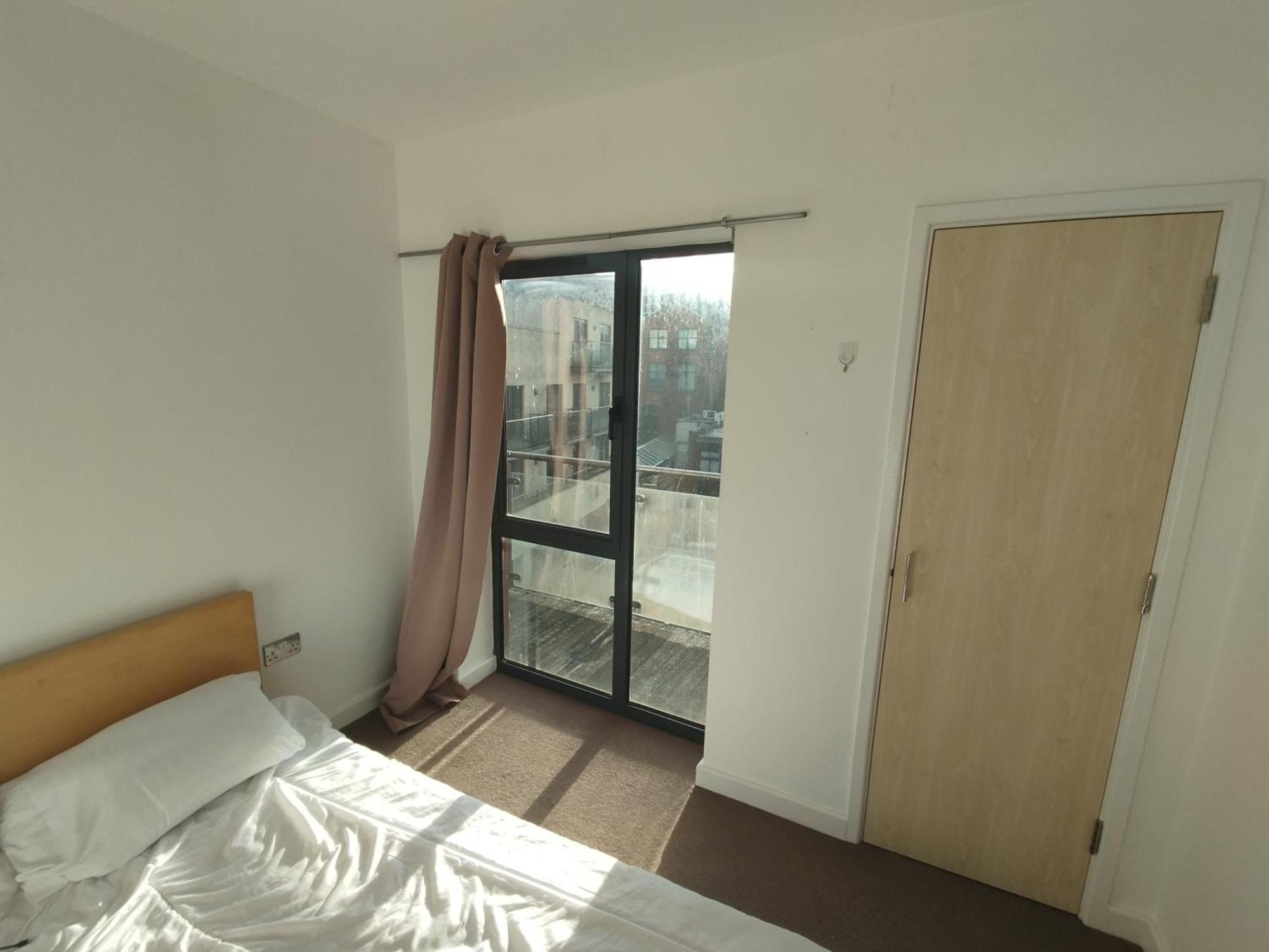 Room In Cardiff City Center - Swiftstay Exterior photo
